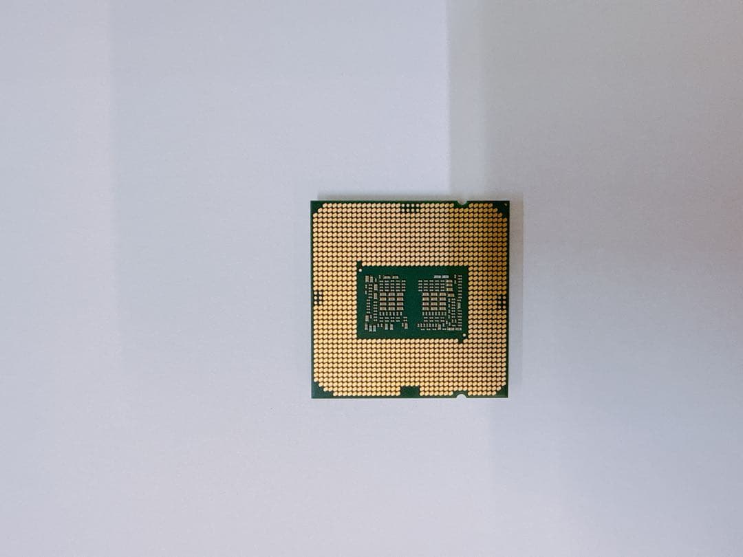 Intel Core i9-10900K CPU 3.7GHz中古品