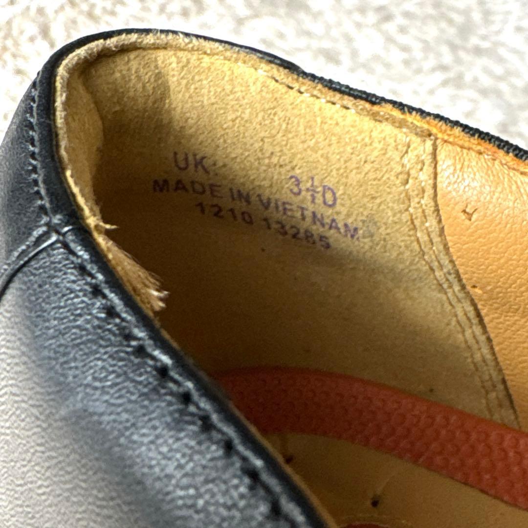 Clarks〈クラークス〉 本革　レザー　コンフォートフラットシューズ　ブラック