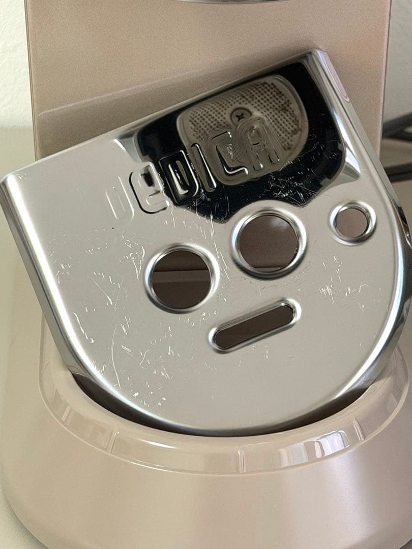 De'Longhi エスプレッソマシン デディカアルテ　ベージュ