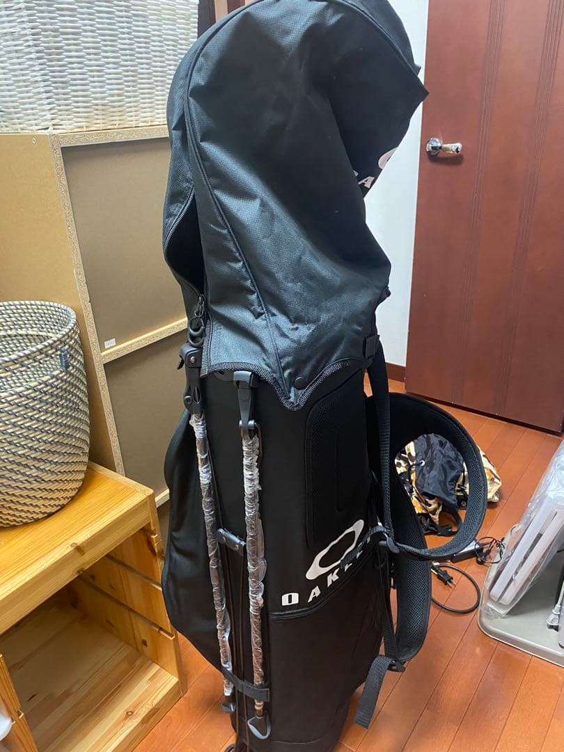 大*亘様 【新品未使用】OAKLEY フード付きキャディバッグ