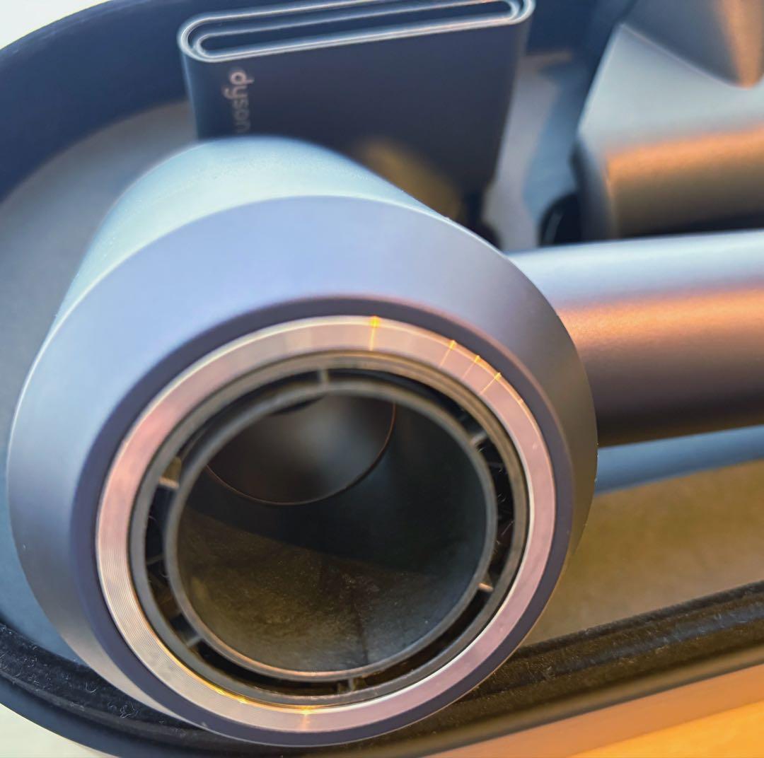 ダイソンドライヤー HD08 収納ボックス付き　ダークブルー／コッパー