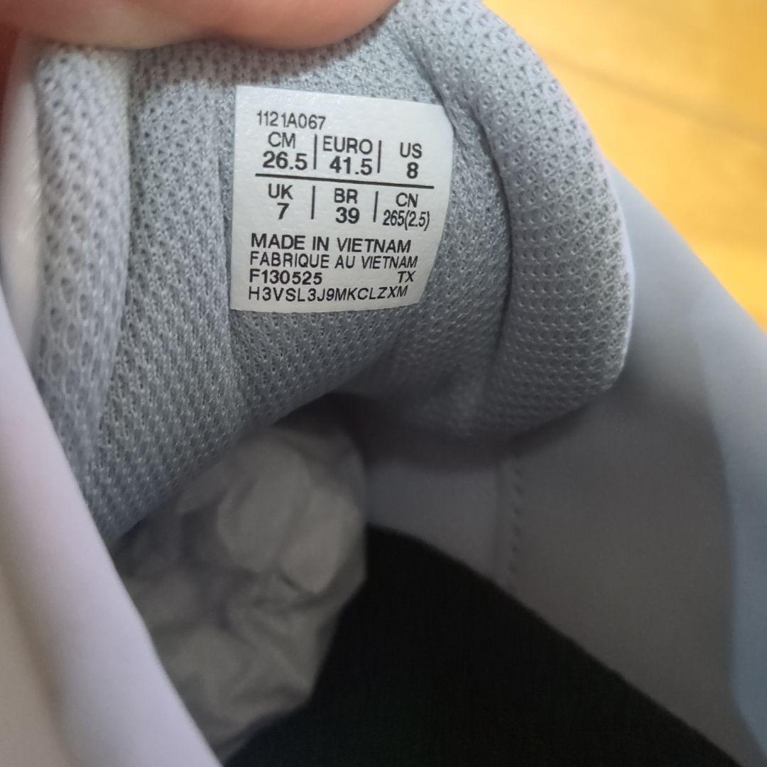 ASICS スパイクシューズ ホワイト タグ付き