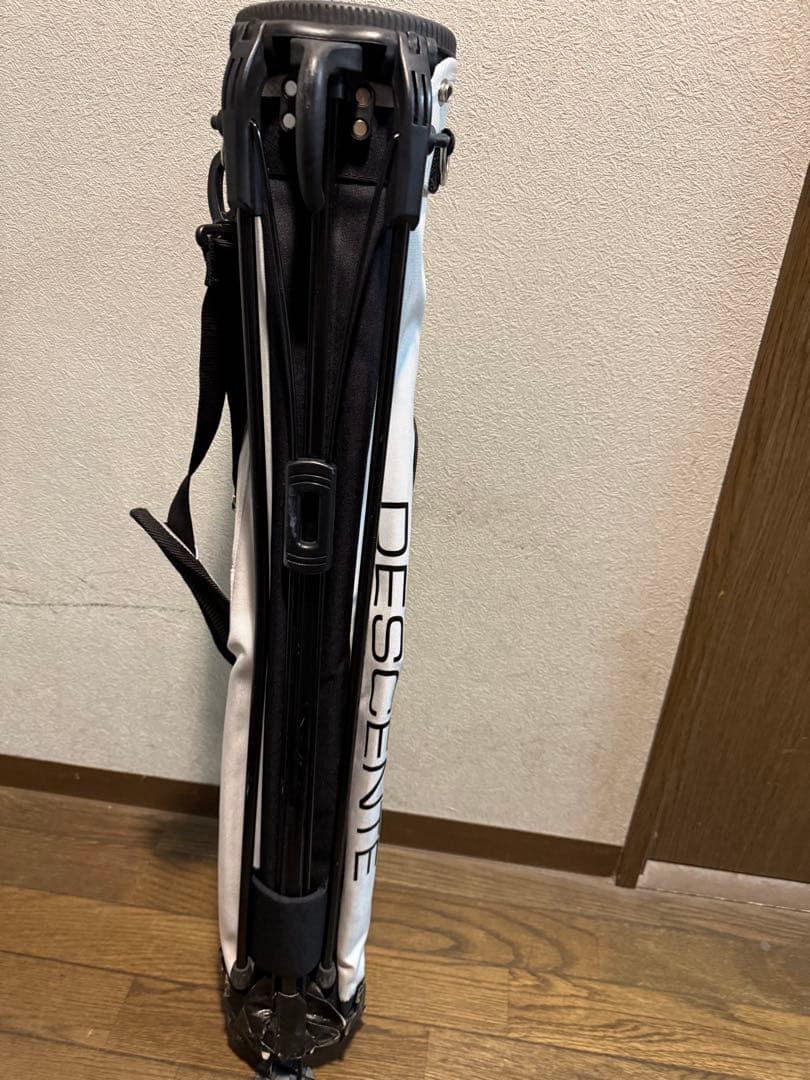 DESCENTE 軽量スタンドゴルフバッグ 紺x白 おまけデサントサブバッグ付