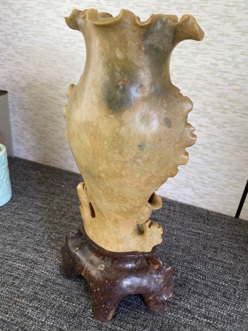 中国石細工　花瓶フラワーベース　花彫刻　アンティーク　美術品