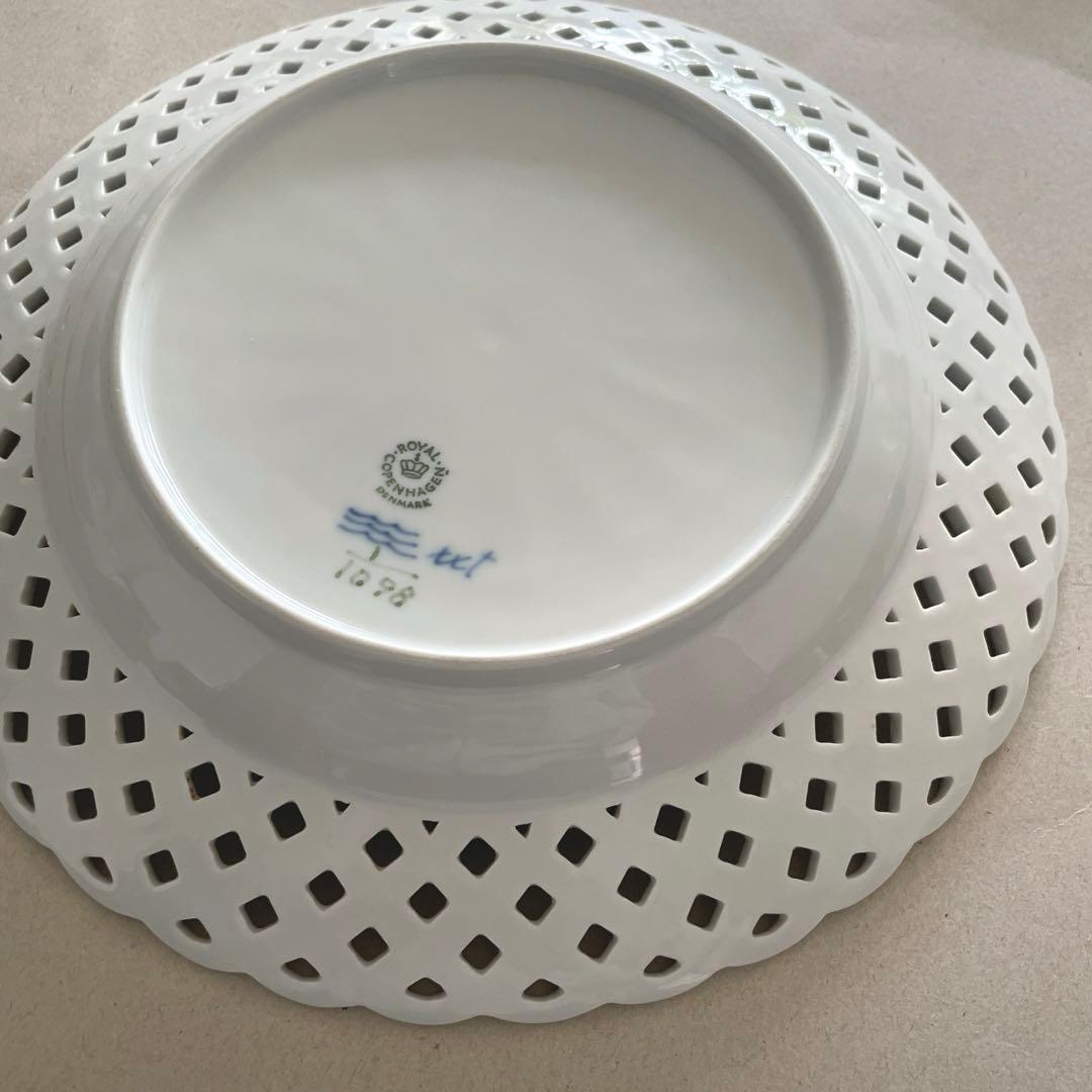 ロイヤルコペンハーゲン ブルーフルーテッド フルレース プレート25.5cm