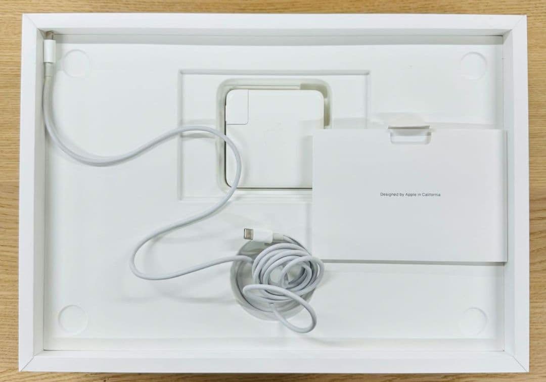 MacBook本体 MacBook Pro 2019 16\" i7 16GB 512GB 5300M