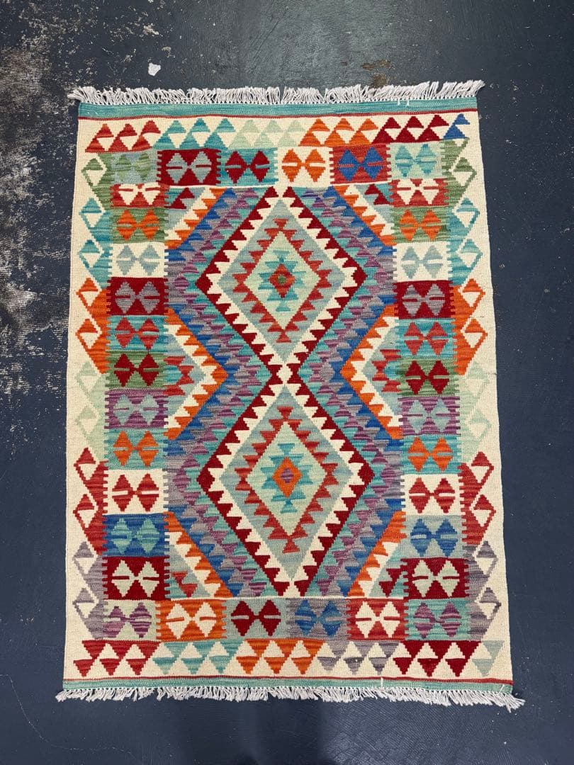 美品ヴィンテージアフガンキリム　145×102cm