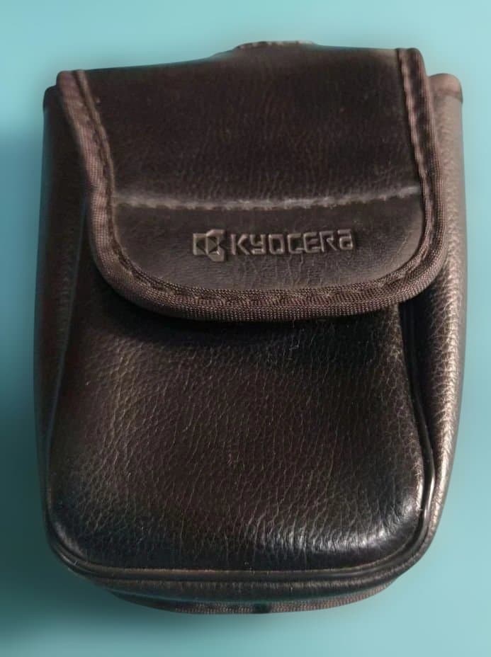 「中古」KYOCERA Tzoom Carl Zeiss フィルムカメラ＋付属品