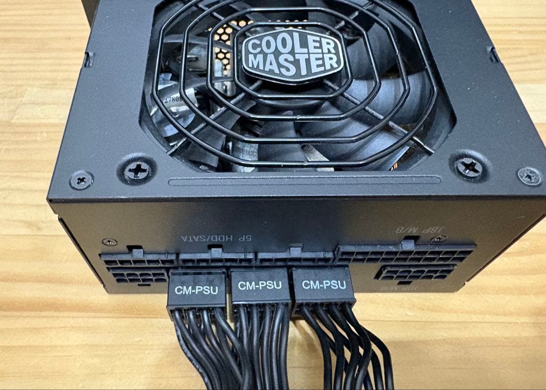 美品・Cooler Master V850 SFX GOLD 電源ユニット