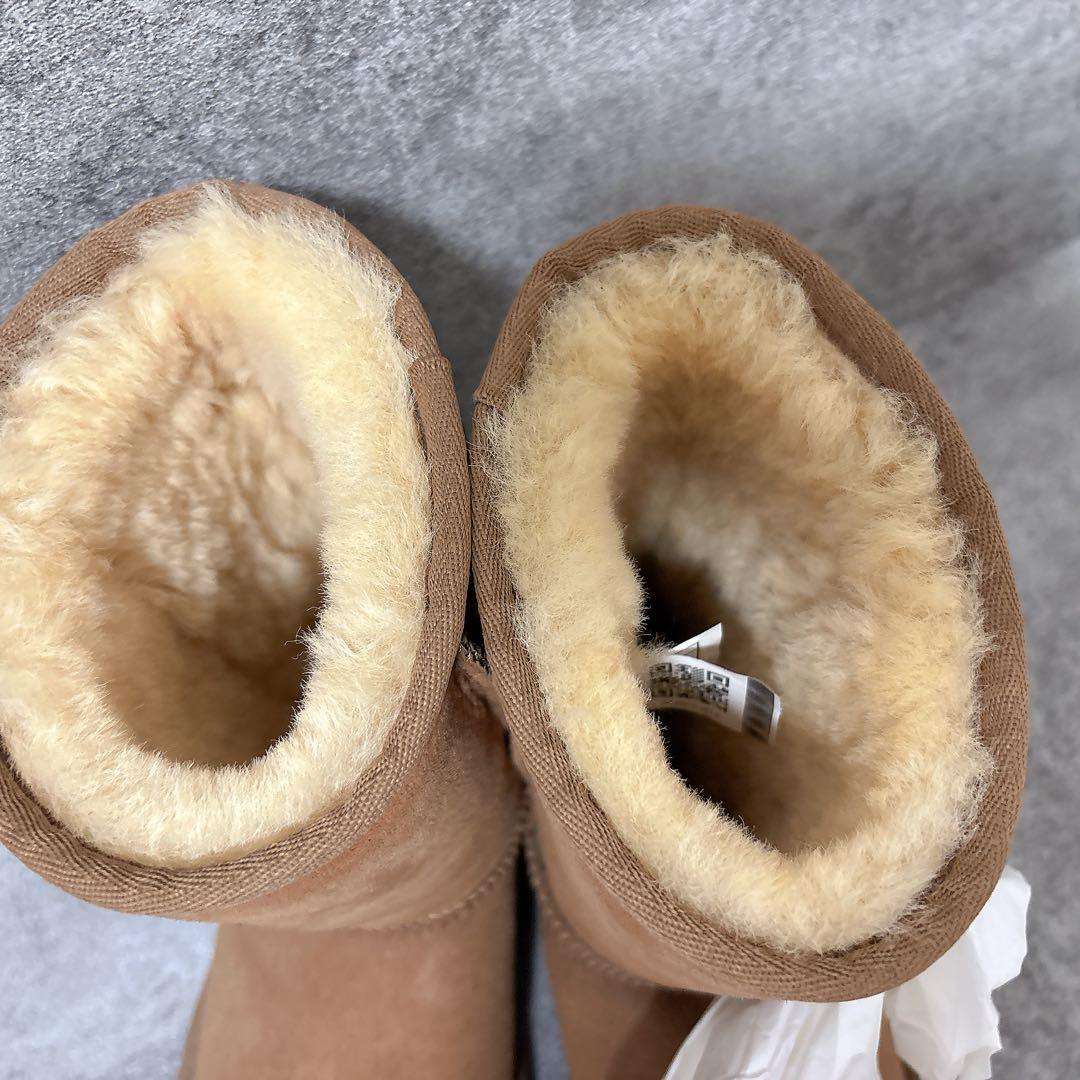 美品　UGG クラッシックショート　23cm ムートンブーツ