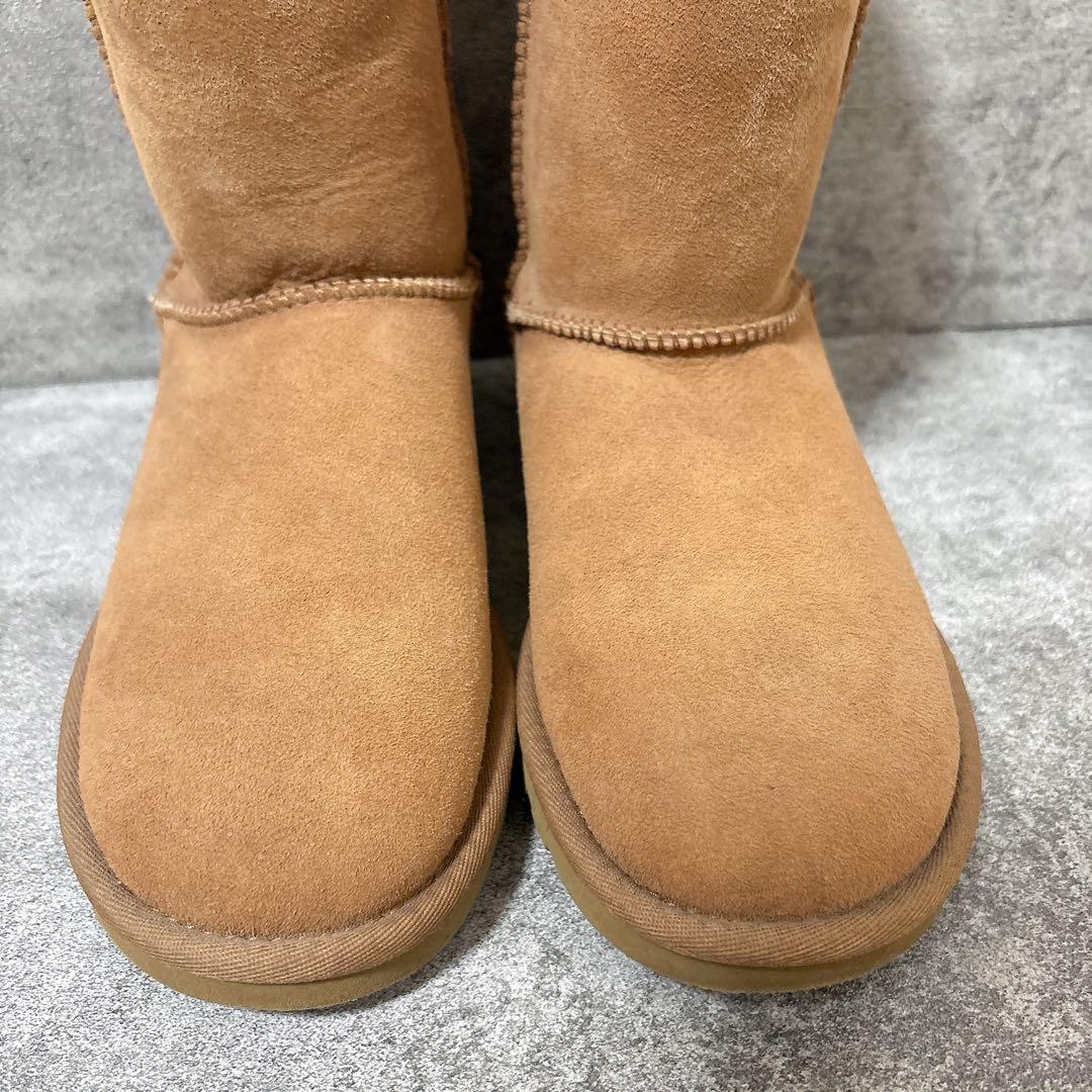 美品　UGG クラッシックショート　23cm ムートンブーツ