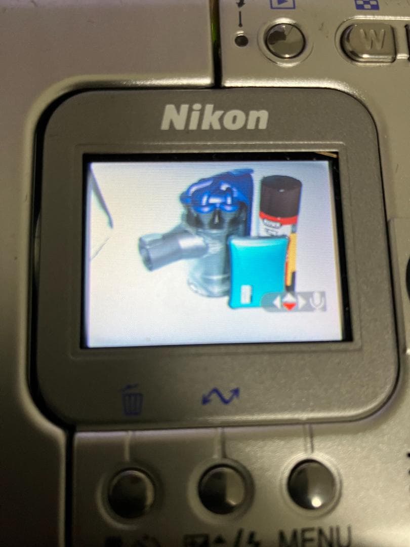 ニコン COOLPIX SQ　シルバー　コンパクトデジタルカメラ