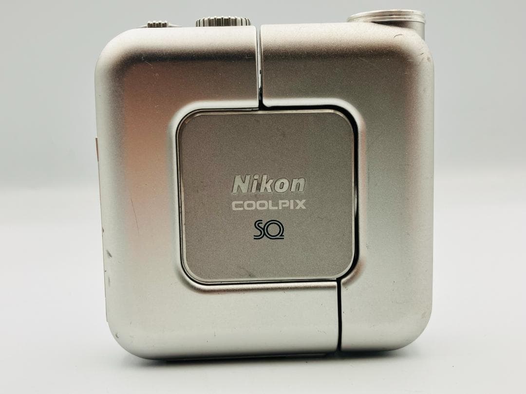 ニコン COOLPIX SQ　シルバー　コンパクトデジタルカメラ