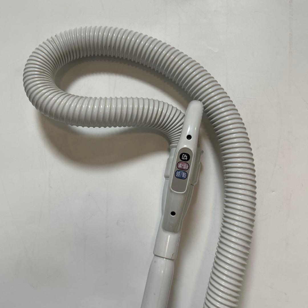 日立 紙パック式 軽量 掃除機 ハイパワー530W　CV-VP5　ヘッド丸洗対応