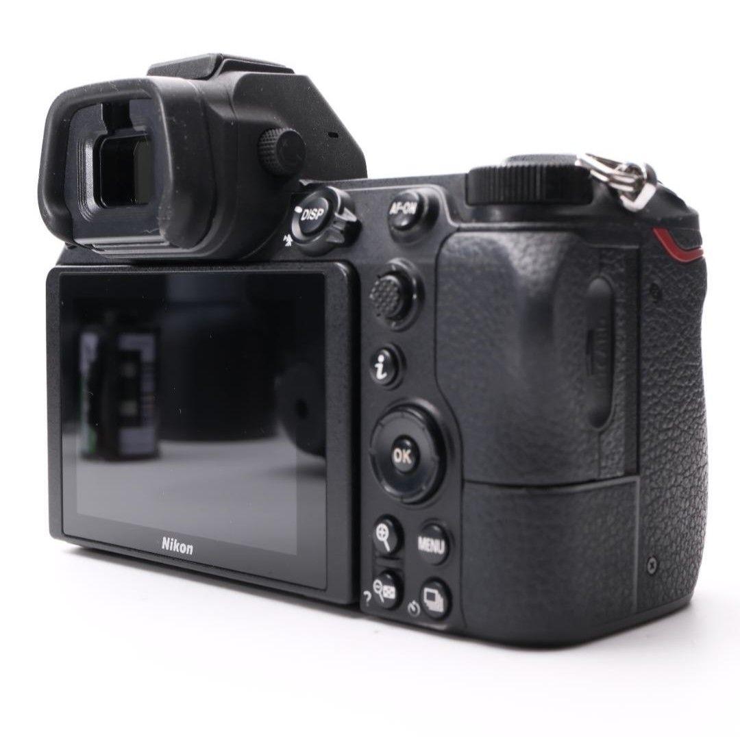Nikon Z 6 ミラーレス一眼カメラ