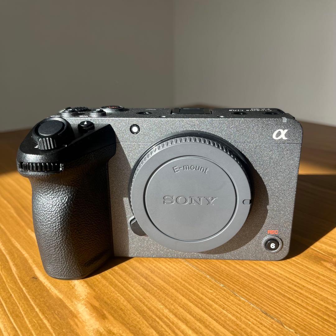 Sony FX30 (バッテリー2個付き-SONY NP-FZ100)