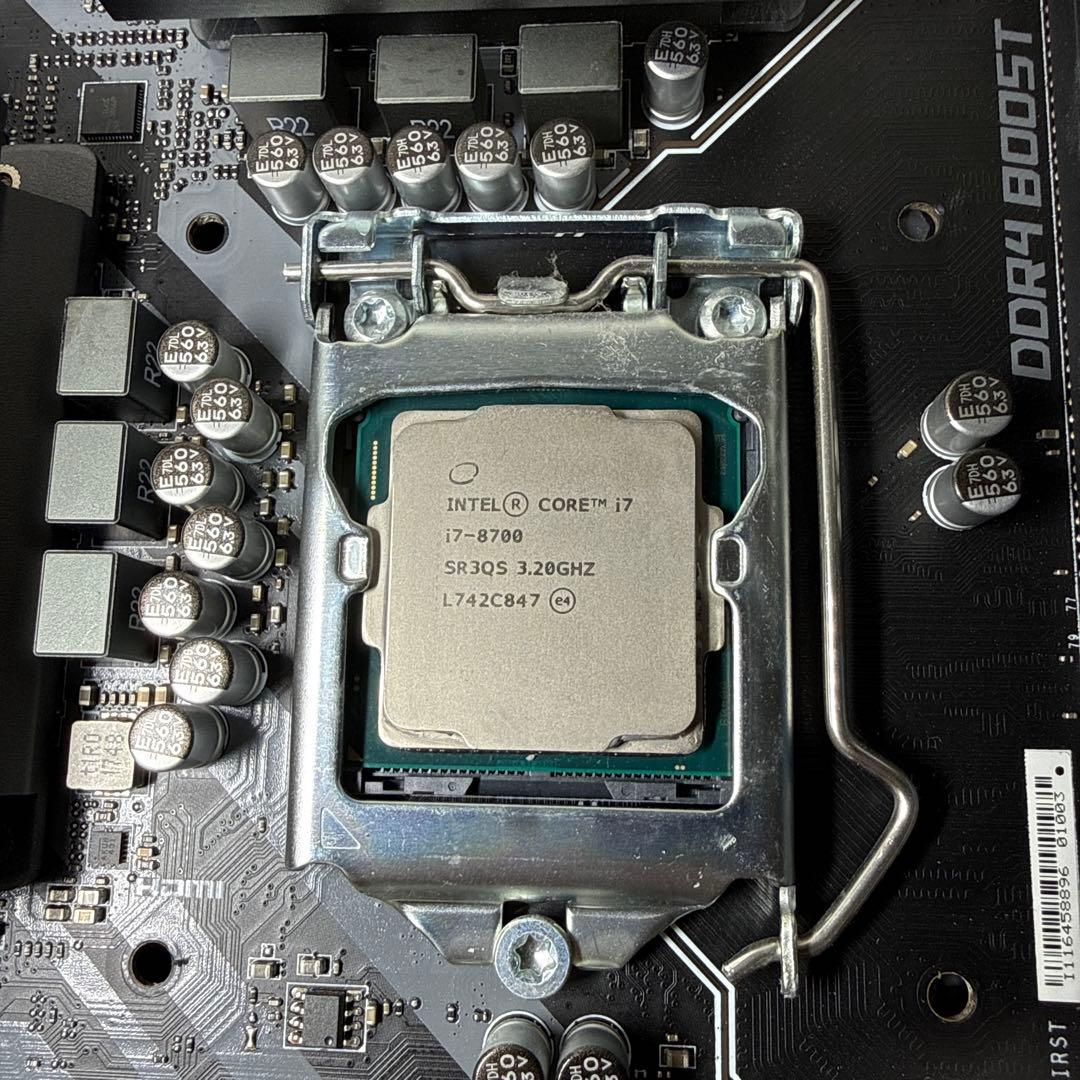 マザーボード i7 8700 DDR4 8GBx2 MSI Z370M MORTAR