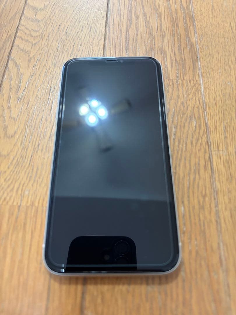 Apple iPhone 11 ホワイト 本体 126gb