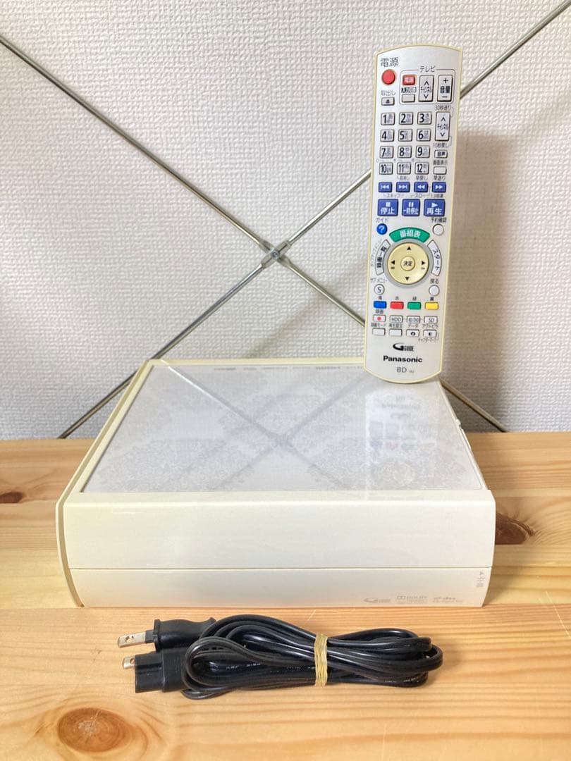 ☆ Panasonic ブルーレイレコーダー DIGA DMR-BF200-W