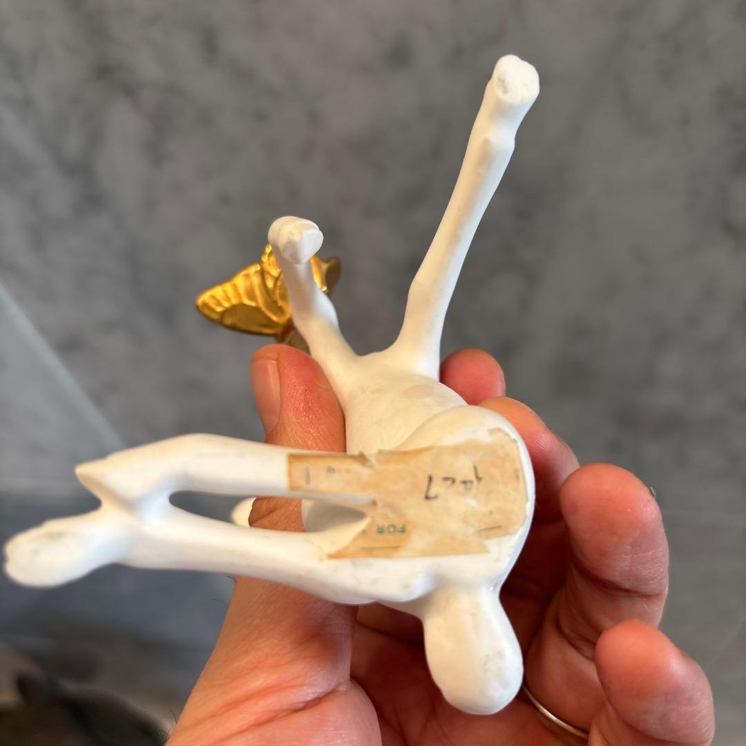 アメリカ70年代　生きているように美しい瞳と金彩の蝶々が素敵なバンビ陶器オブジェ