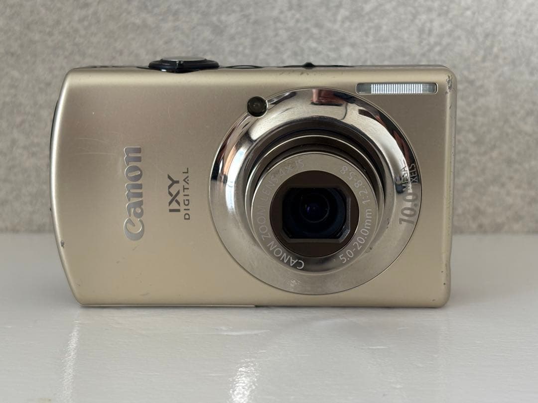 Canon IXY920IS ゴールド 動作品　充電器、SDカード4GB付き