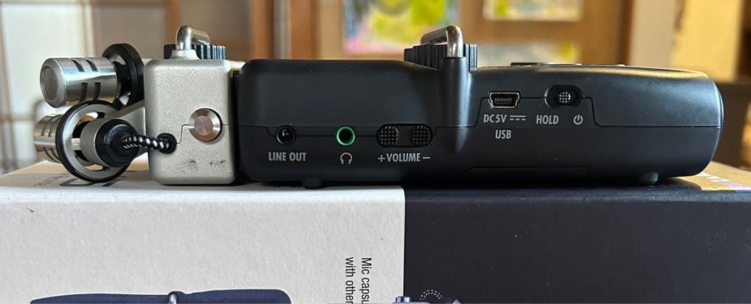 ZOOM H5 ハンディレコーダー　ケース、ウィンドスクリーンなど付属品付き