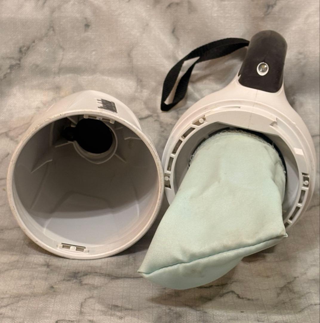 マキタ 充電式クリーナ CL108FD コードレス掃除機　バッテリー、充電器付き