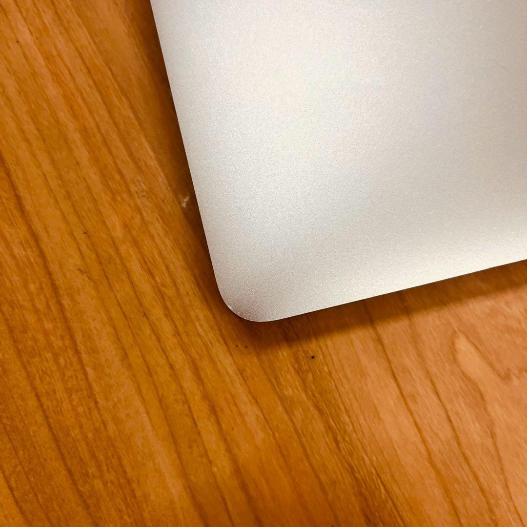 MacBook本体 stsh