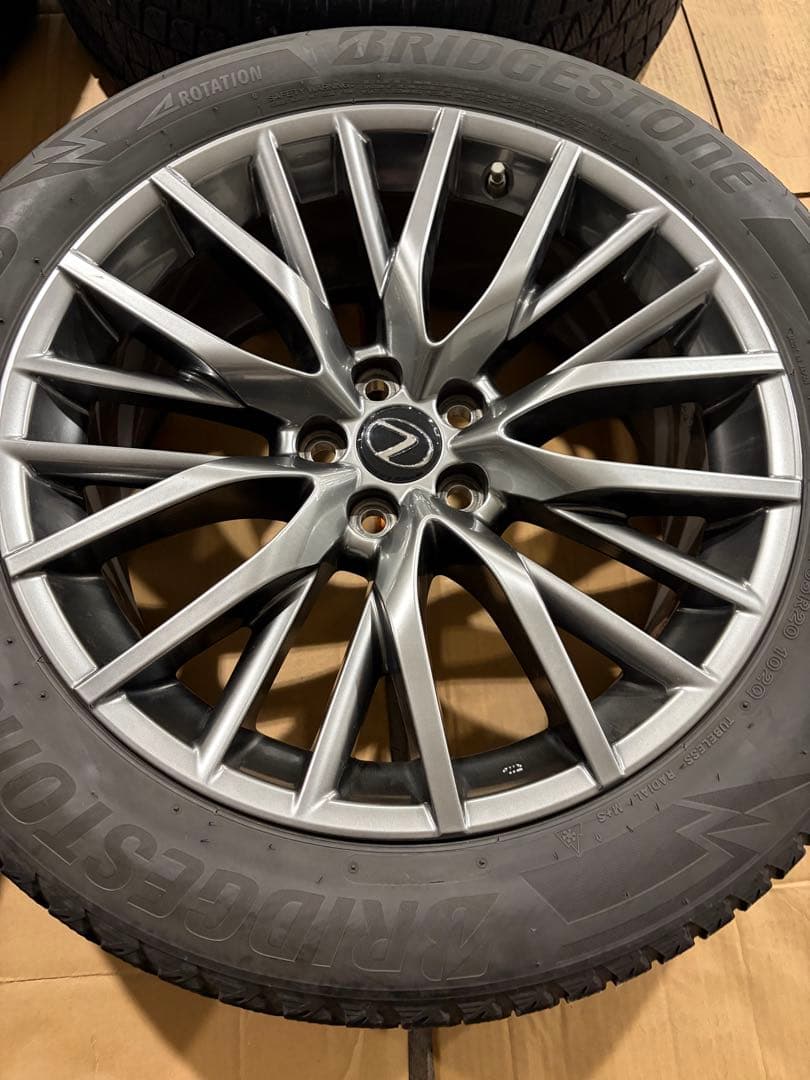 レクサスRX450h Fスポーツ　スタッドレスタイヤ純正ホイールセット