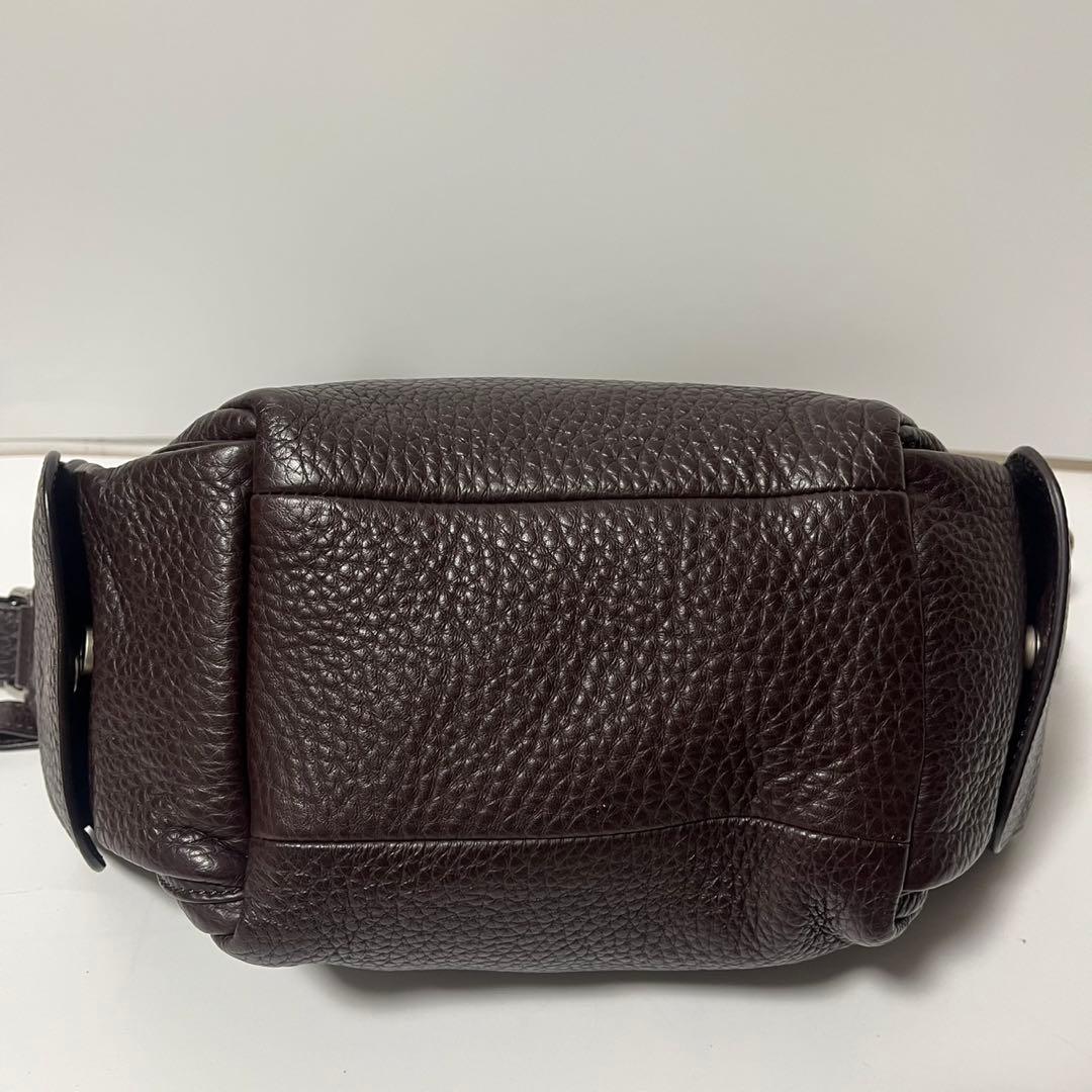 ✨未使用保管品✨　EMPORIO ARMANI ショルダーバッグ　レザー