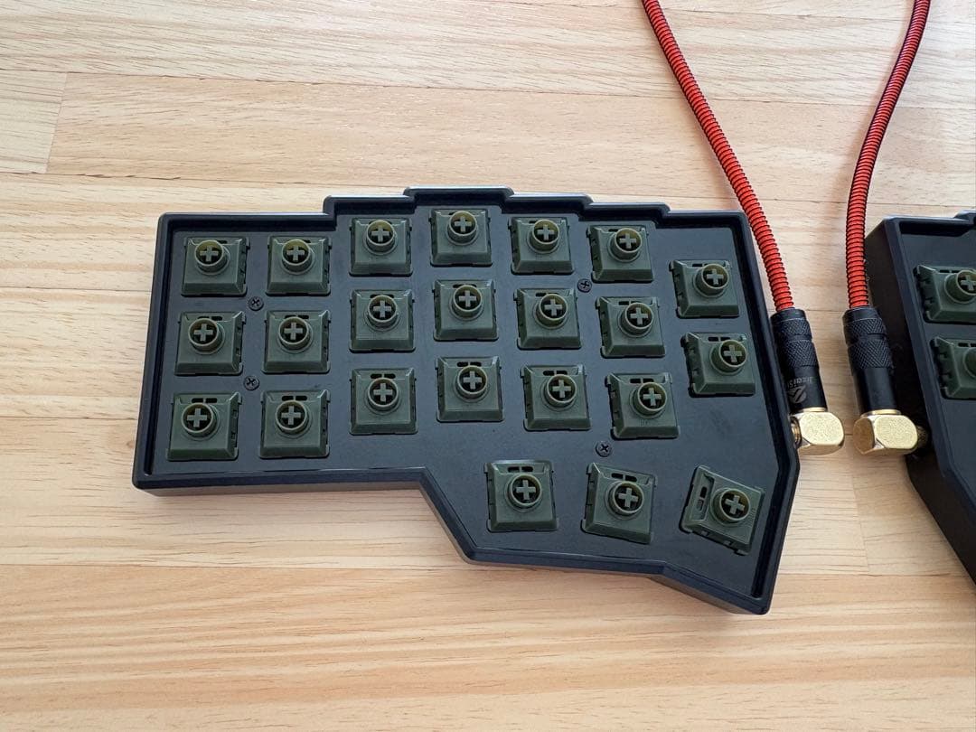 キーボード Corne v4 chocolate + Lofree Ghost