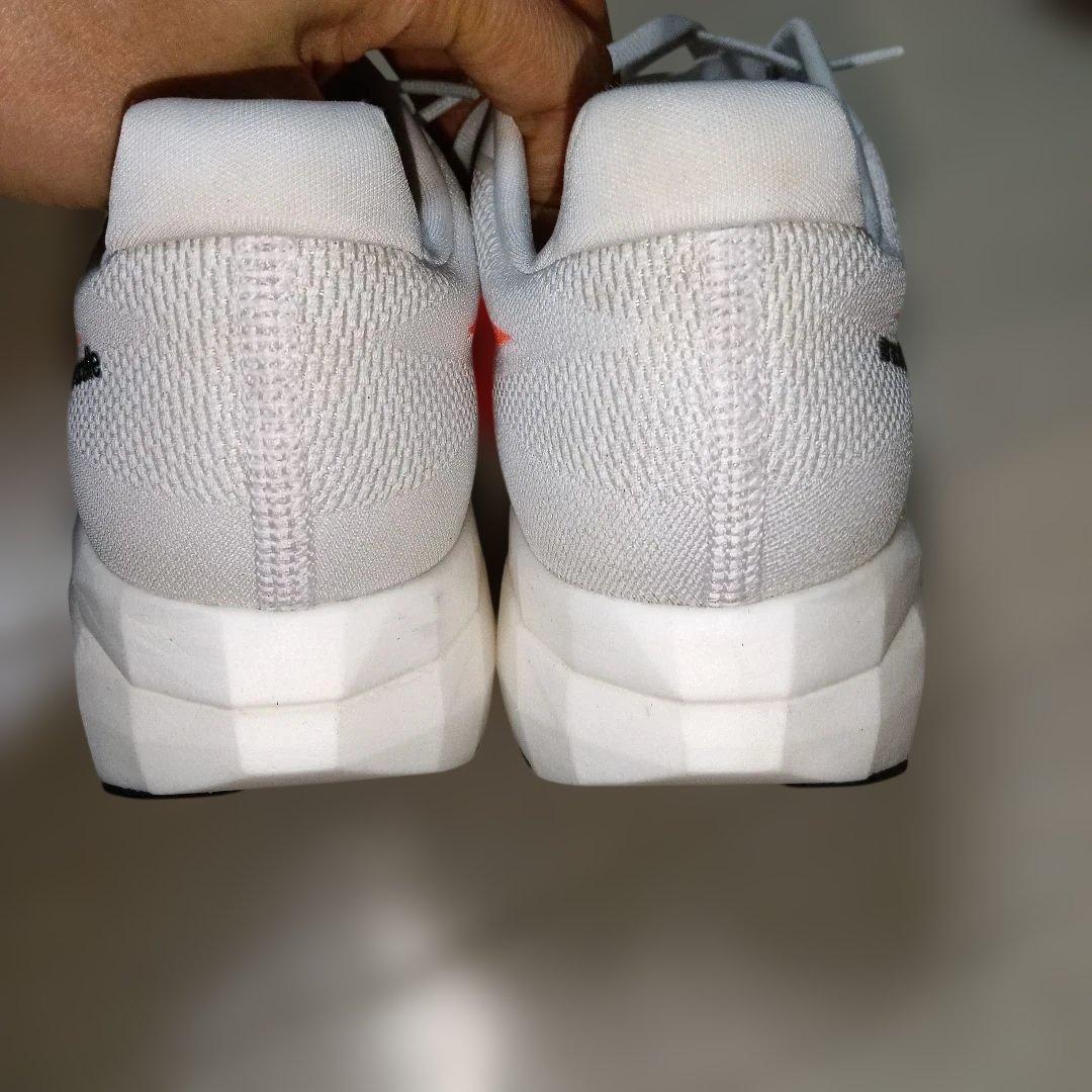 ニューバランスFuelCell SC ELITE V5 25.5cm