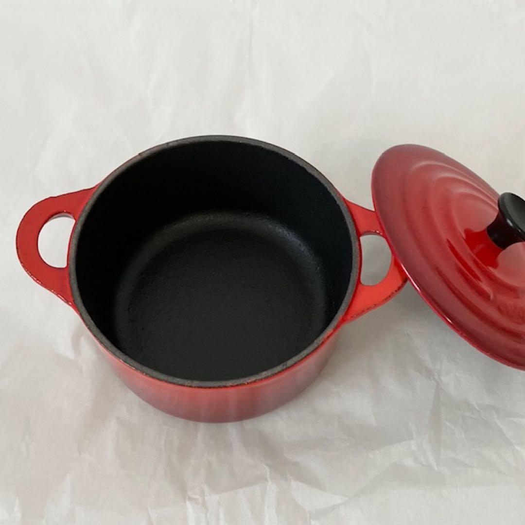 Le Creuset ル・クルーゼ　ミニココット　両手鍋　鋳鉄　赤　10cm