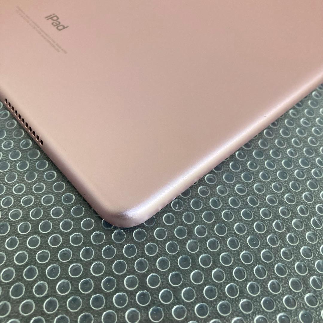 3736 外観美品☆iPad Pro 64GB 10.5インチ SIMフリー☆