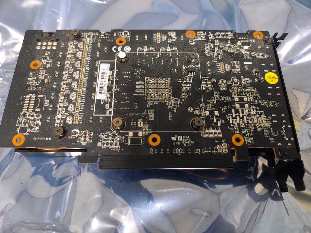 動作品 玄人志向 RX6600XT グラフィックボード 訳アリ特価