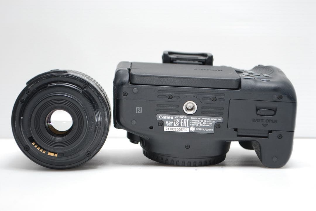 ✨Canon kiss X8i✨キャノン タッチ操作で扱いやすい 美品