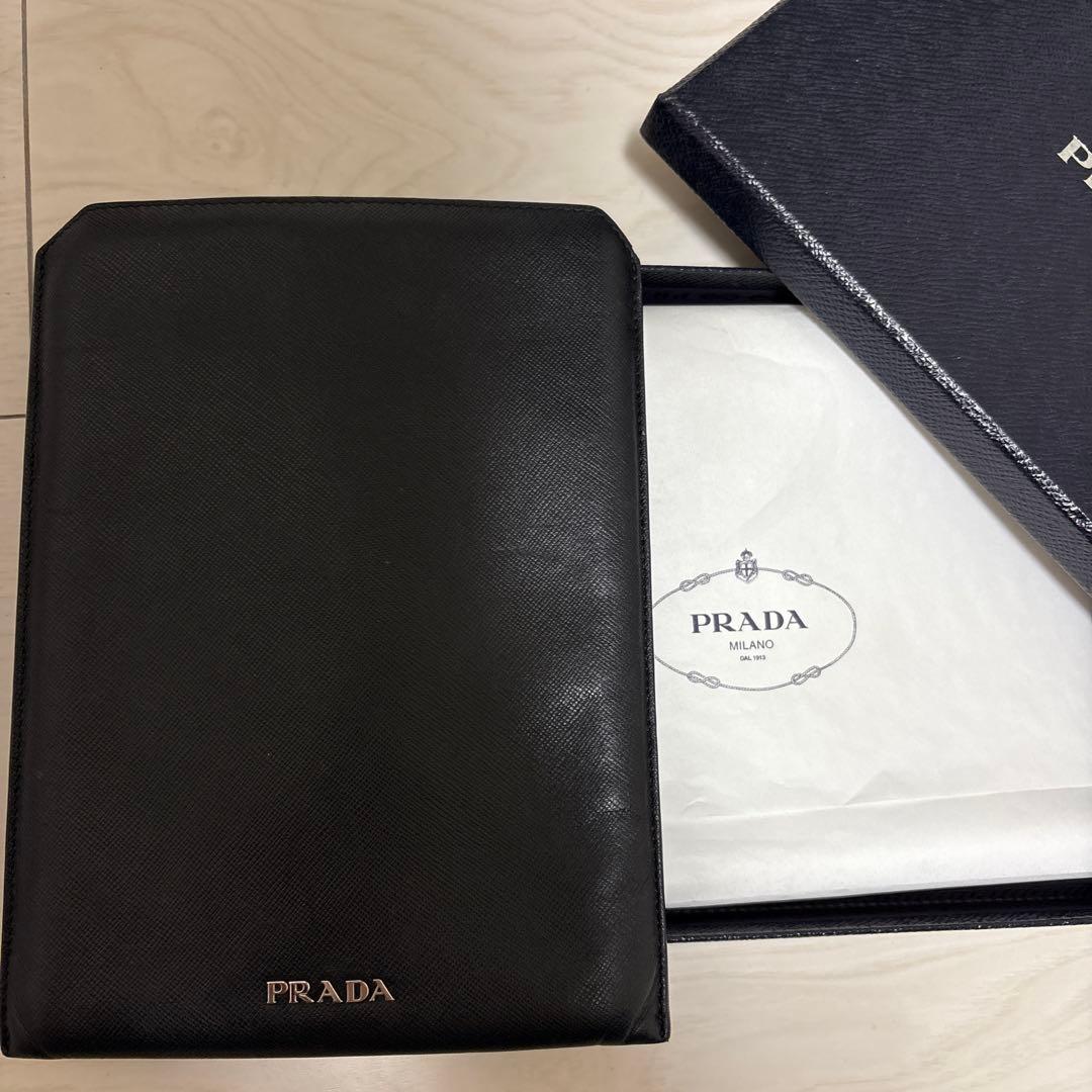 PRADA ブラックレザー iPad miniケース