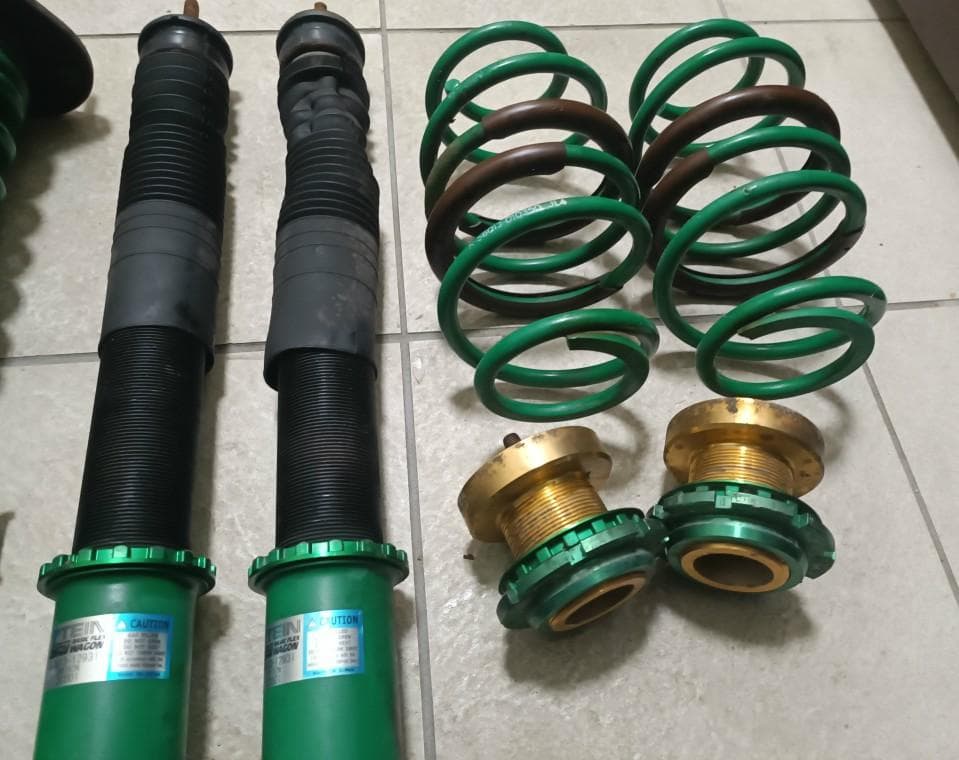 カローラルミオンZRE152/NZE151N プリウスα40フルタップ式車高調