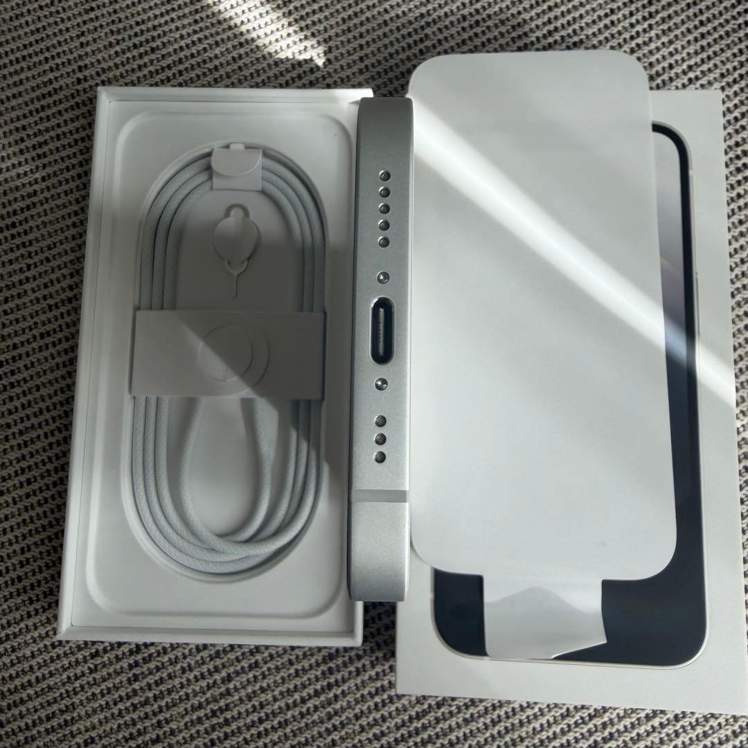 【最終価格】iPhone16e 128GB SIMフリー ホワイト　100%