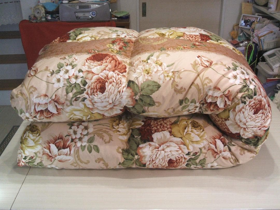 限定品お買い得価格！新品＊ロイヤル＊フランス９３％＊増量１，３キロ＊羽毛布団ＳＰ