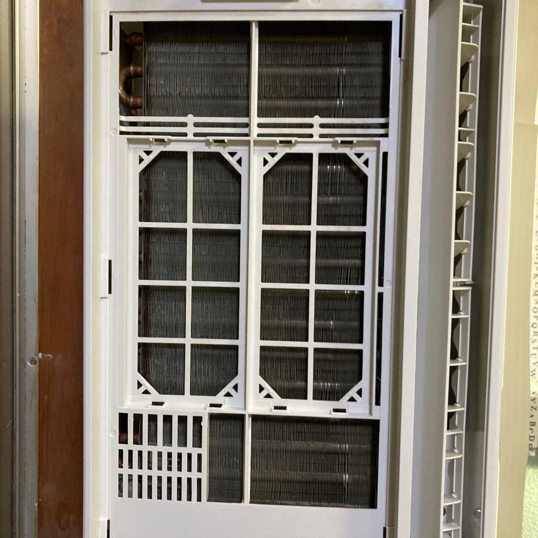 コロナ 2024年製　窓用エアコン CW-1624R(保証書付)