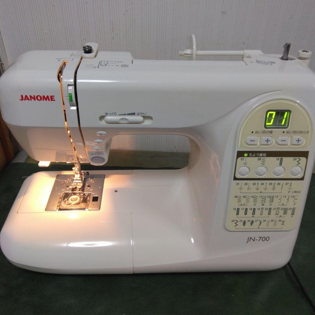 ジャノメミシンJN-700型、美品。