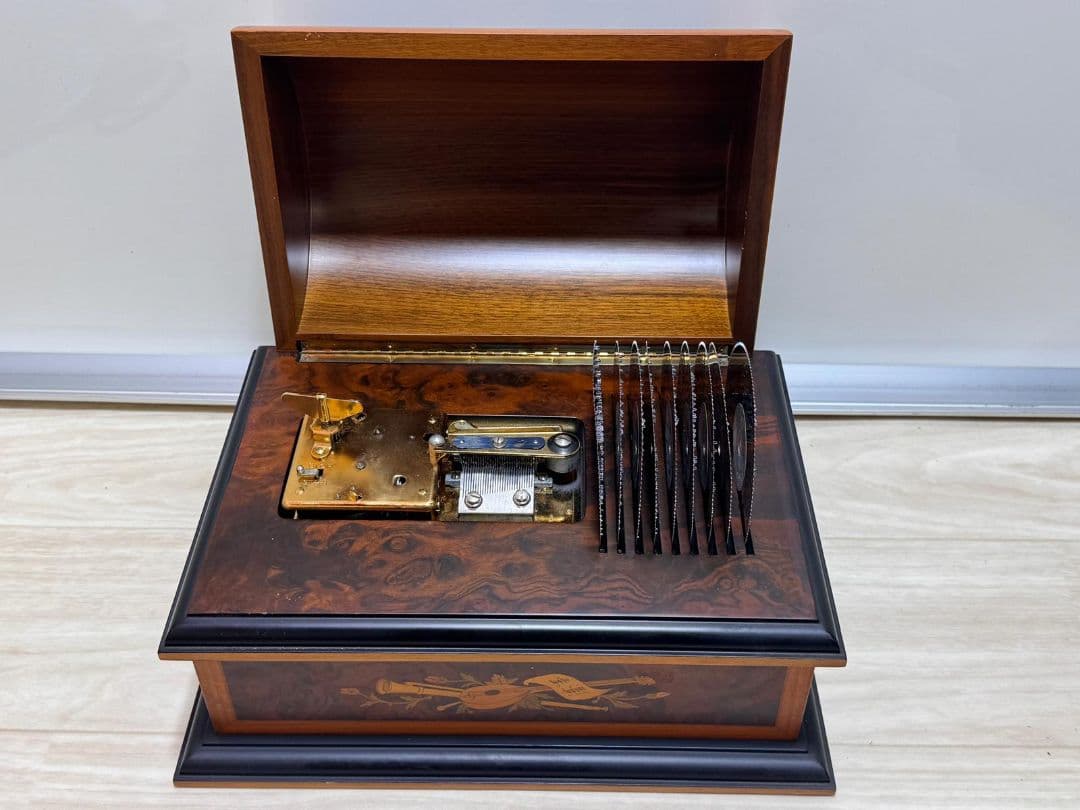 REUGE MUSIC オルゴール オルゴール ディスク9枚 ドーム型象嵌