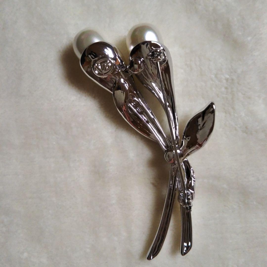 ブローチ　ヴァンドーム　カラーの花