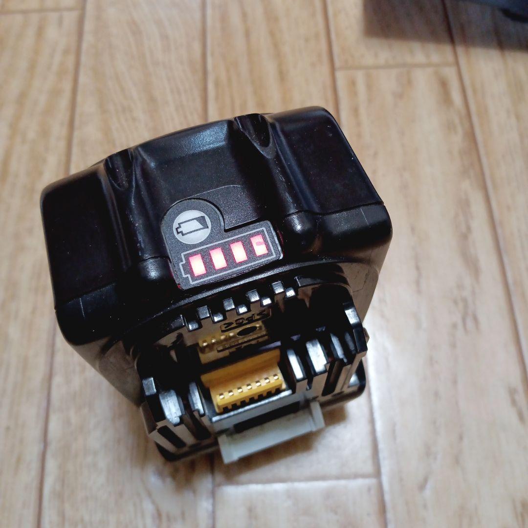 マキタ18V充電式クリーナーCL180FD純正バッテリー、充電器付