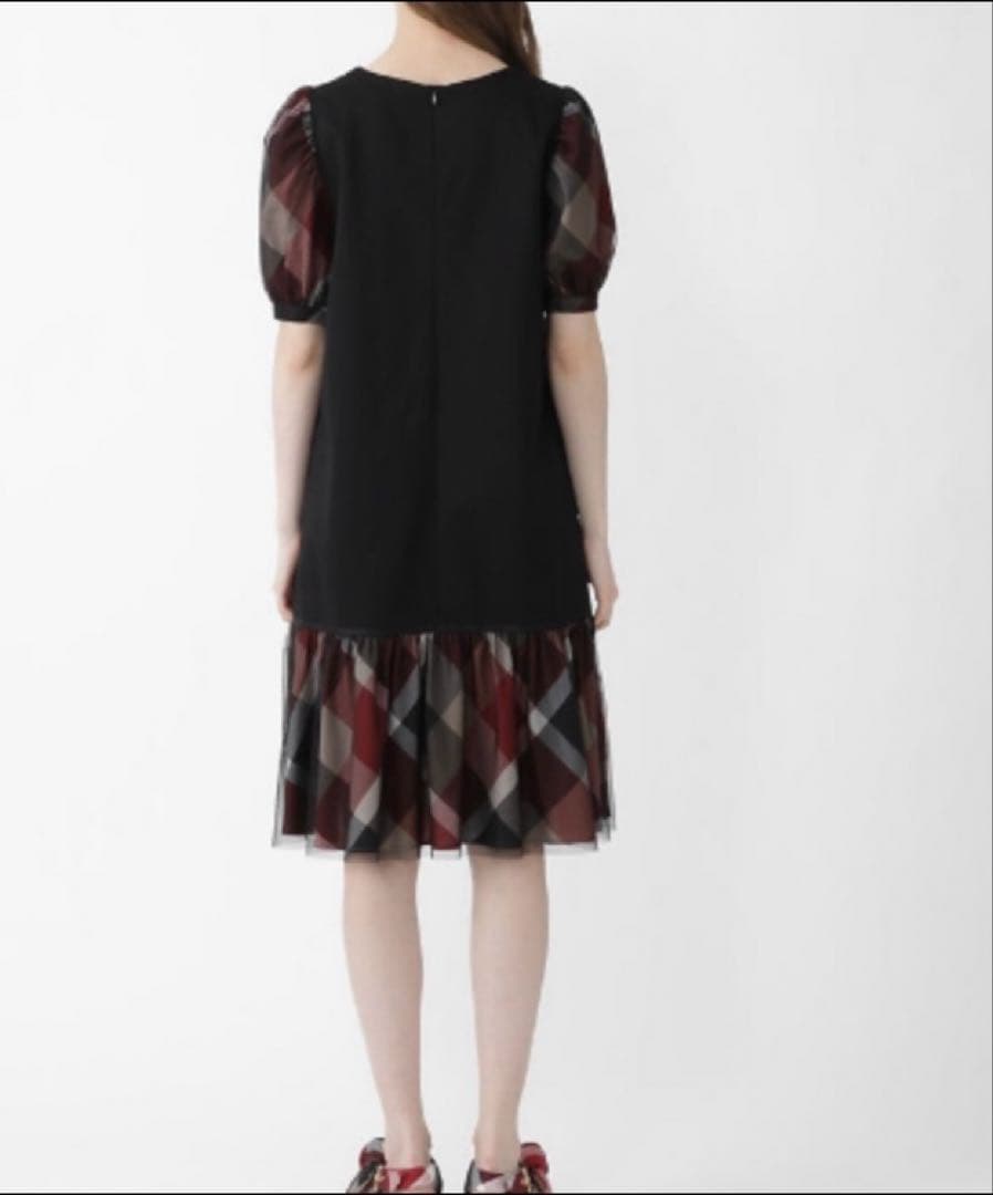 ブルーレーベルクレストブリッジ　コンパクトクリアーポンチワンピース　赤 ３６