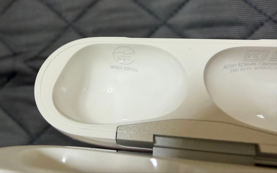 AirPods Pro2 本体 充電ケース付き Lightning