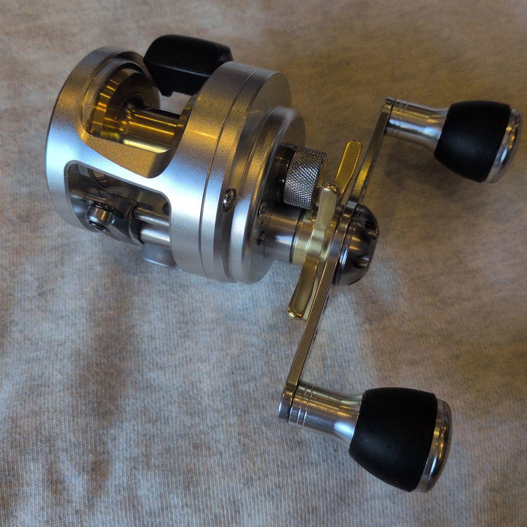 シマノ　カルカッタ　301 F スタジオオーシャン　カスタム　新品　未使用　左