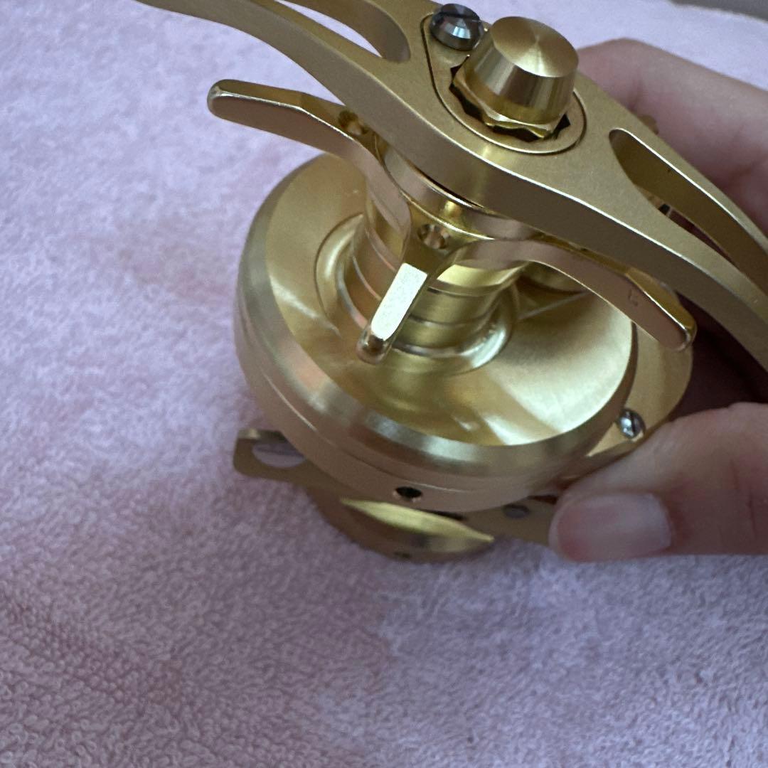 CALCUTTA CONQUEST 101HG ゴールド ベイトリール