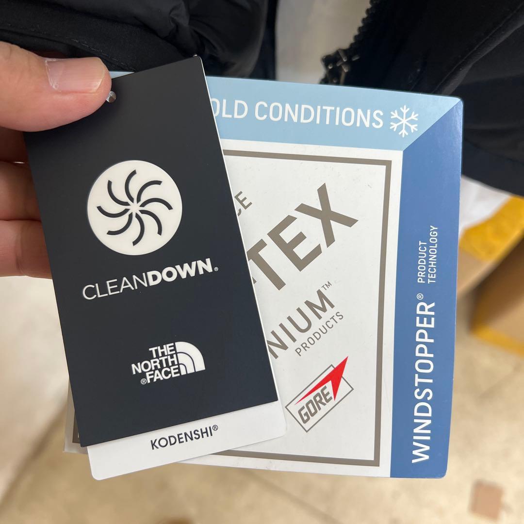 j*j様 未使用品タグ付ノースフェイスバルトロライトダウンジャケットブラックL